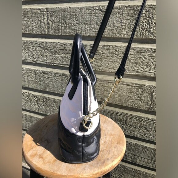 Betsey Johnson black and white quilted crossbody bag - Picture 3 of 14